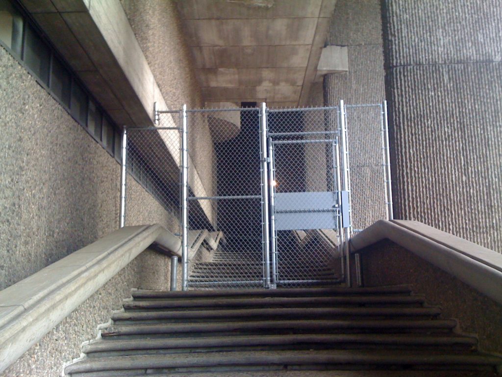 Gov Serv Center 25