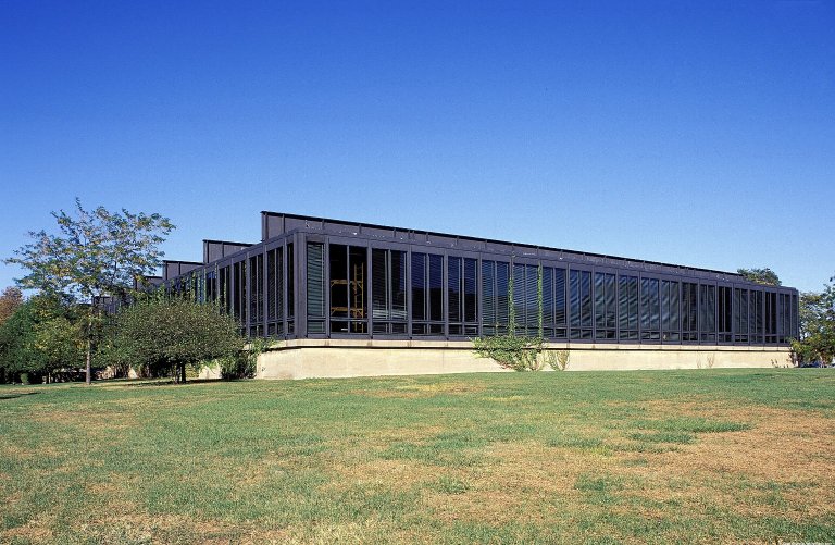 Paul Gavin Library IIT_009