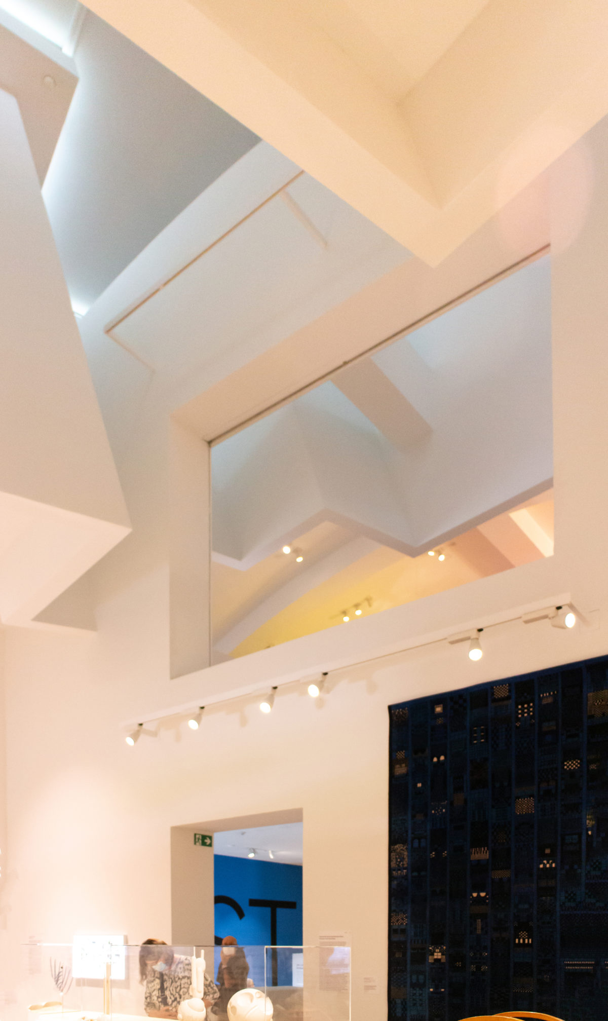 Frank Ghery Vitra Haus – WikiArquitectura_25