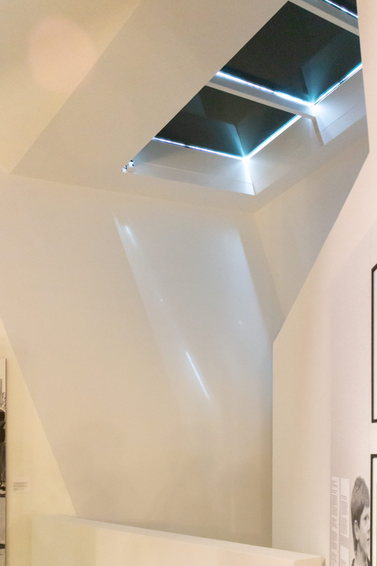 Frank Ghery Vitra Haus – WikiArquitectura_28