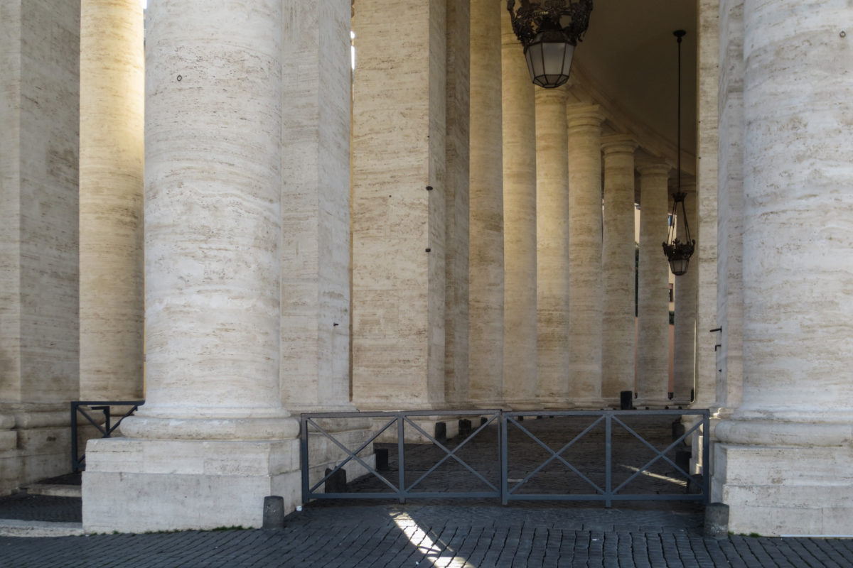 Columnata de San Pedro – Bernini – WikiArquitectura_20