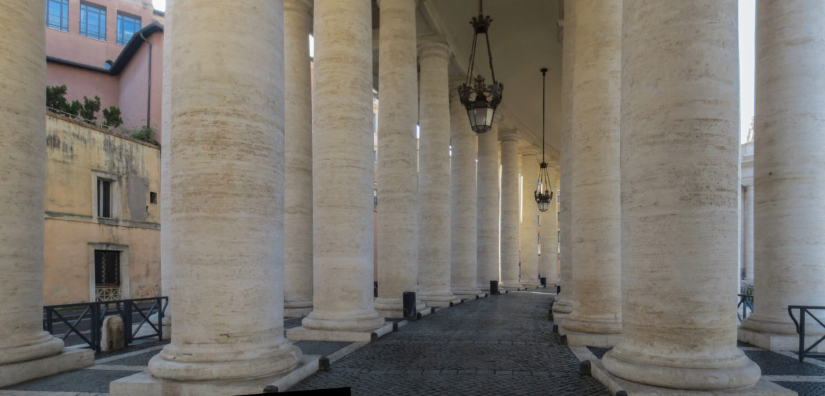 Columnata de San Pedro – Bernini – WikiArquitectura_24