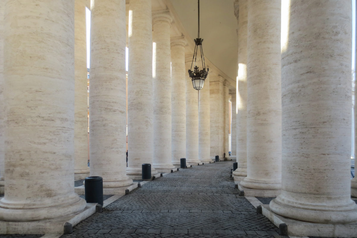 Columnata de San Pedro – Bernini – WikiArquitectura_27