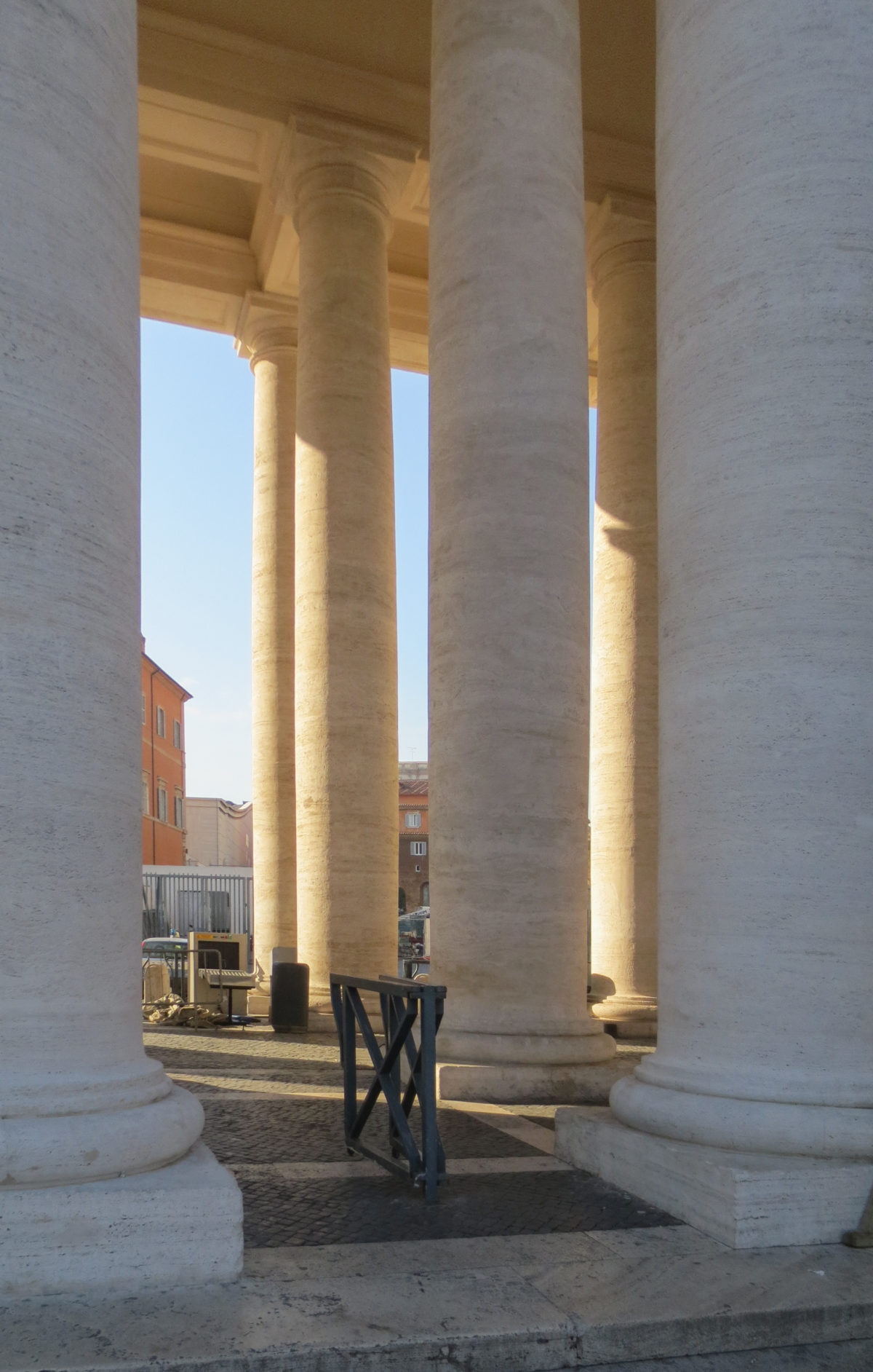 Columnata de San Pedro – Bernini – WikiArquitectura_39